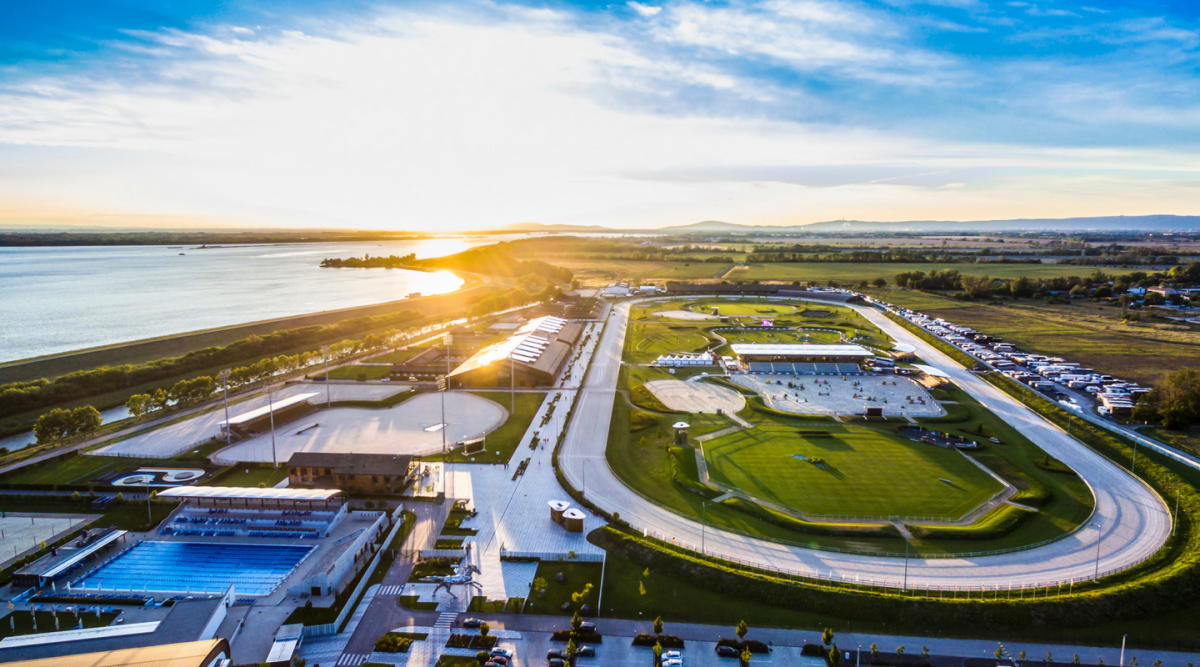 Sports and leisure resort - x-bionic sphere