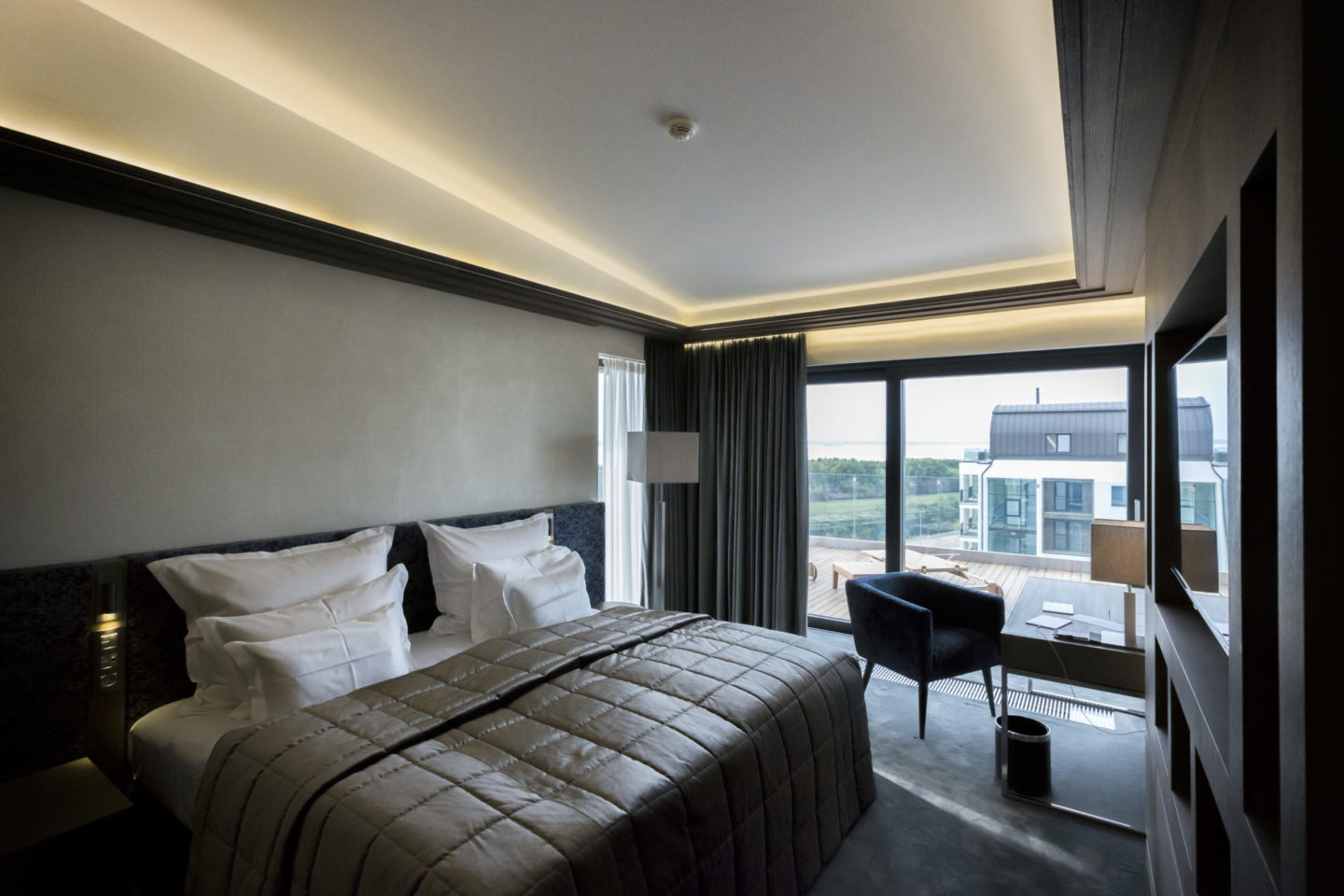Hotel X Bionic Sphere