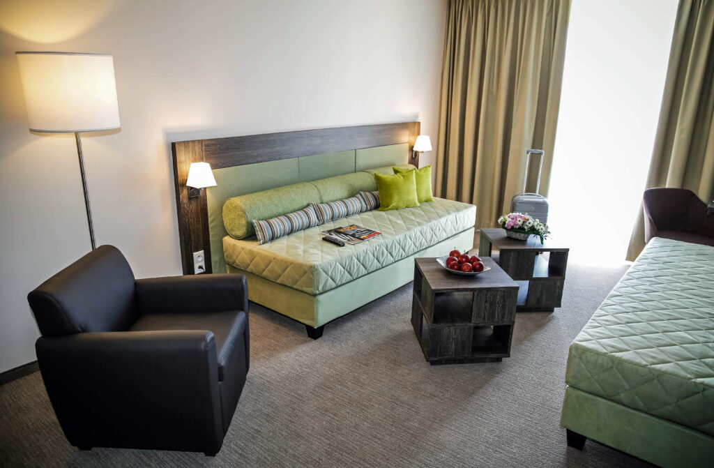 Hotel Green Living Room